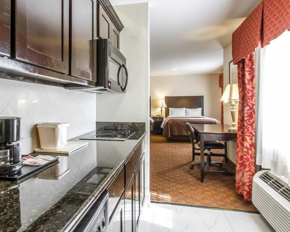 Comfort Inn & Suites Atoka Екстер'єр фото