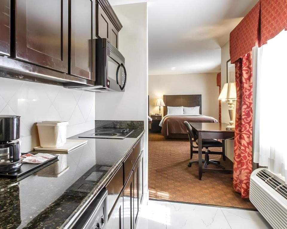 Comfort Inn & Suites Atoka Екстер'єр фото