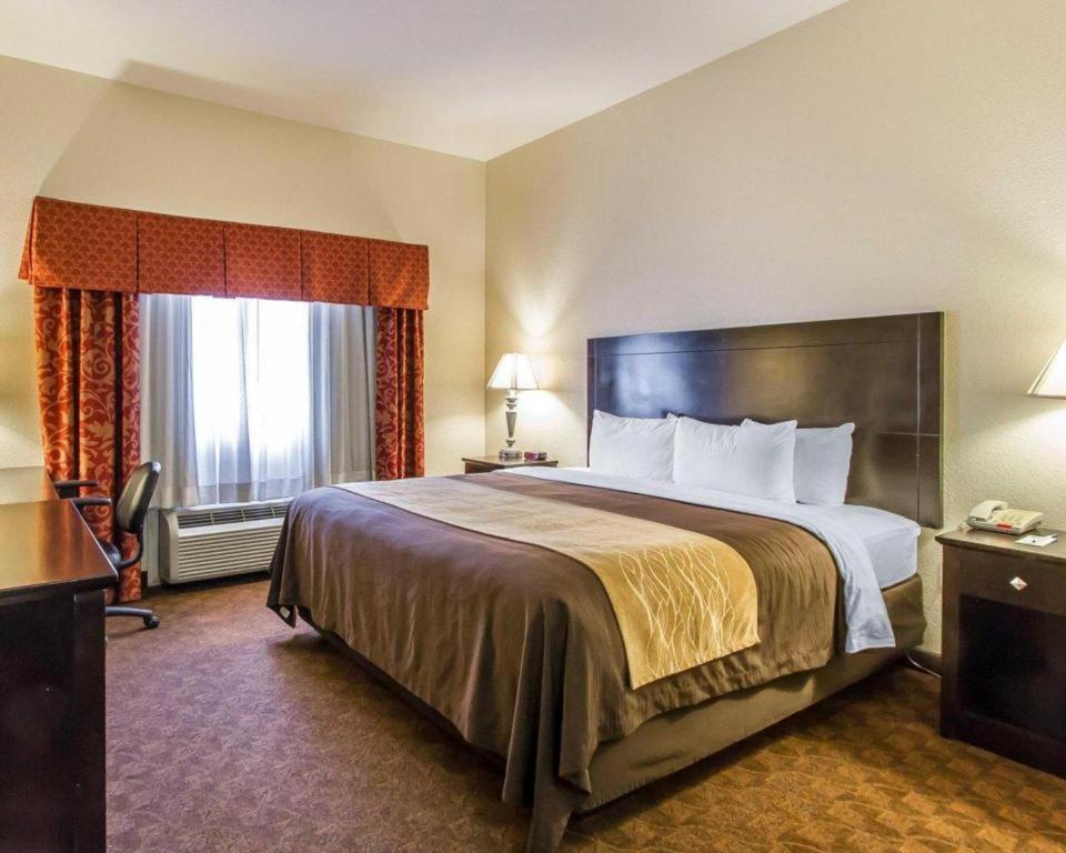 Comfort Inn & Suites Atoka Екстер'єр фото