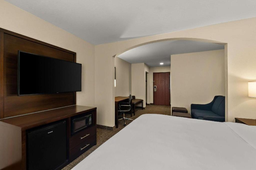 Comfort Inn & Suites Atoka Екстер'єр фото