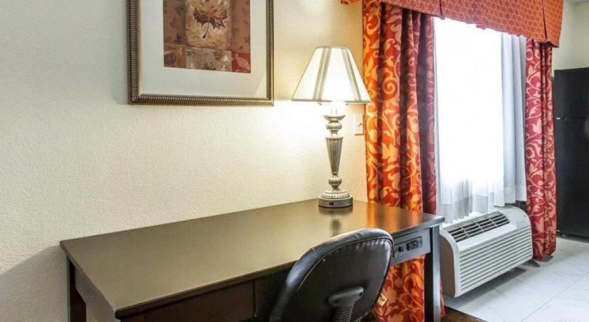 Comfort Inn & Suites Atoka Екстер'єр фото